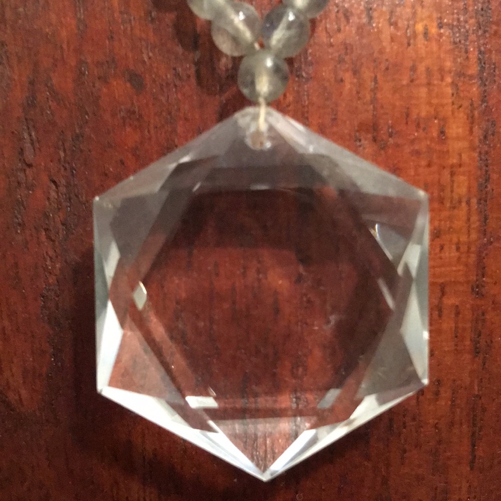 Elegant Silver Necklace with Crystal Pendant - Picture 5 of 5